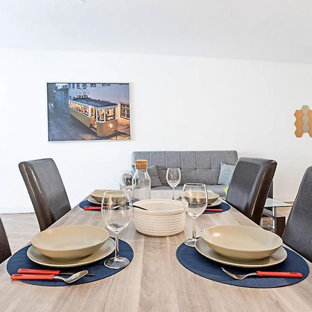Amazing Apartment In Downtown Porto By Lovelystay Exteriör bild